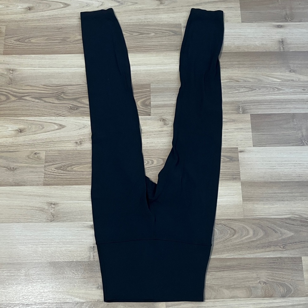 Lululemon Align Super High Rise 25” black